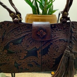 Patricia Nash all leather & suede handbag 👜